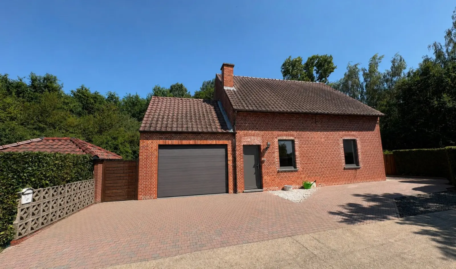Rustig gelegen woning met 2 slaapkamers en tuin in Schulen