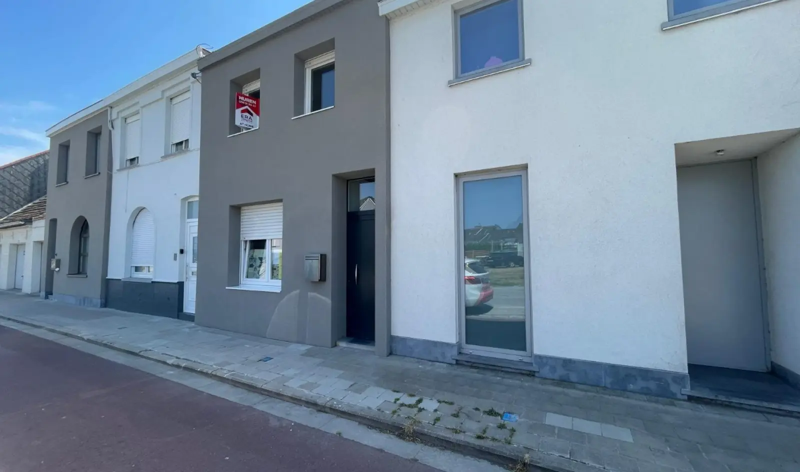 Verzorgde woning met tuin en 2 slaapkamers.
