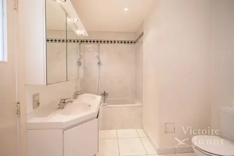 Montgomery - Beautiful apartment to renovate