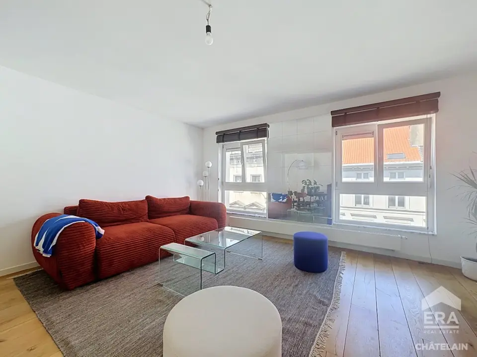 Prachtige gemeubelde duplex met 2 slaapkamers te huur in Bru