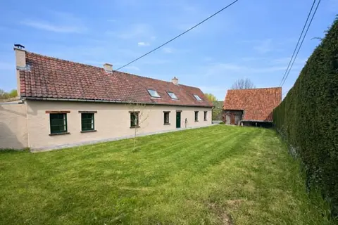 3-bedroom house in a quiet rural location