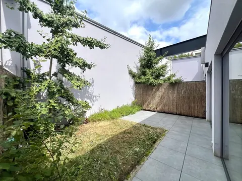 UCCLE - Just a stone's throw from the Quartier de l'Altitude