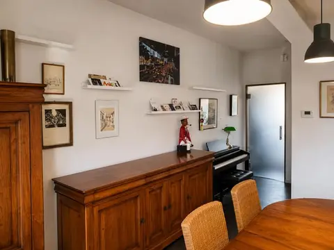 2-Bedroom House with a Garden