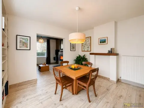 Te koop, Karaktervolle gezinswoning met 4 slaapkamers op ...