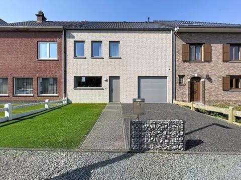 For rent: Charming terraced house in Meise