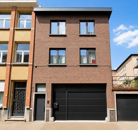 3-Bedroom House with Garage and Terrace in Mechelen