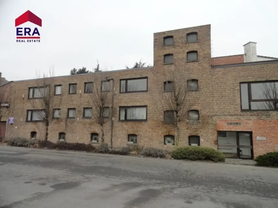 Opgefrist appartement met 1 slaapkamer.