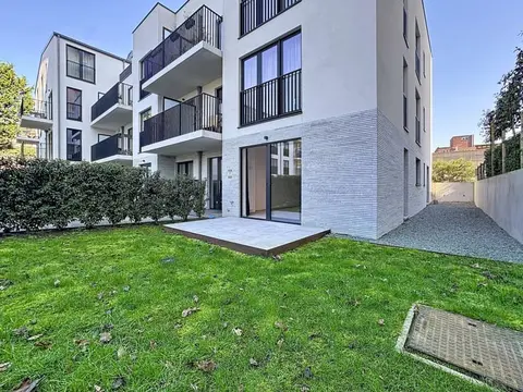 NEW BUILDING - Apartment with terrace & parking