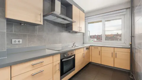 Ruim appartement incl. autostaanplaats in rustige wijk!