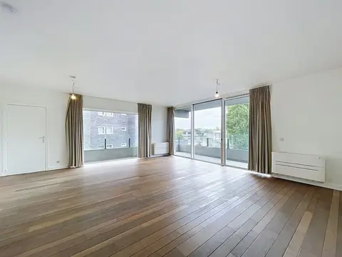 Flat with 2 bdrms, terrace and garage near Watersportbaan