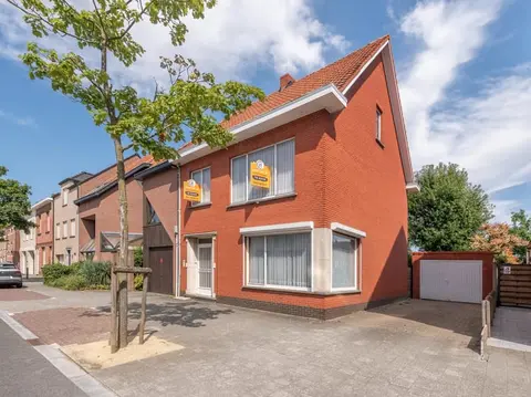 Charming semi-detached home in need of renovation