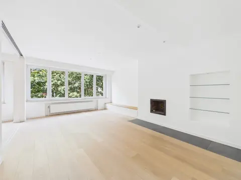 Schuman – Cinquantenaire | 2-Bedroom Apartment