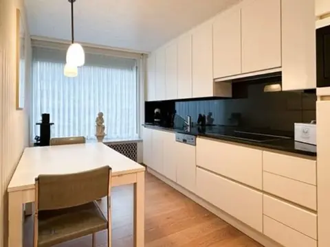 Move-in ready 2-bedroom apartment in the heart of Izegem cen