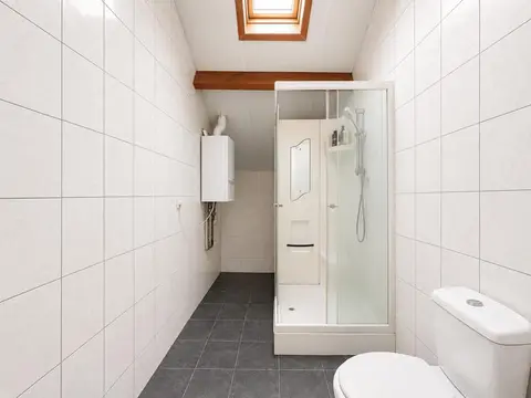 IMM.RAPPORT - COMMERCE - 3 APPARTEMENTS - 5000 € REVENU LOC
