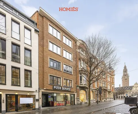 Gerenoveerd gebouw (AAA) - 4 appartementen en 1 studio