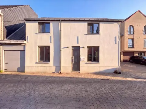 Ruime woning met 3 slaapkamers te Nieuwerkerken