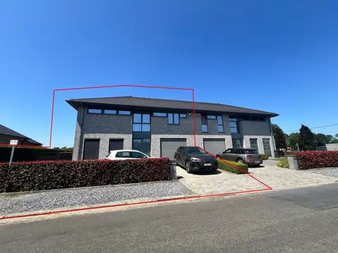 HOB MET 4 SLPKS, GARAGE EN TUIN OP RUSTIGE LOCATIE