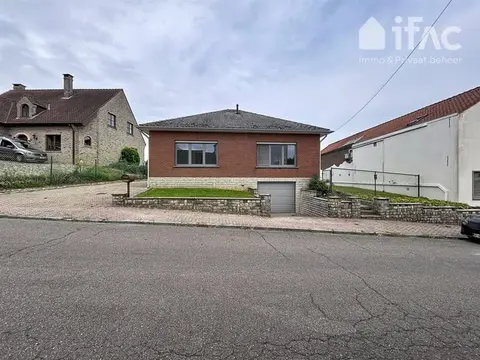 Renovated 2-bedroom home with a large yard
