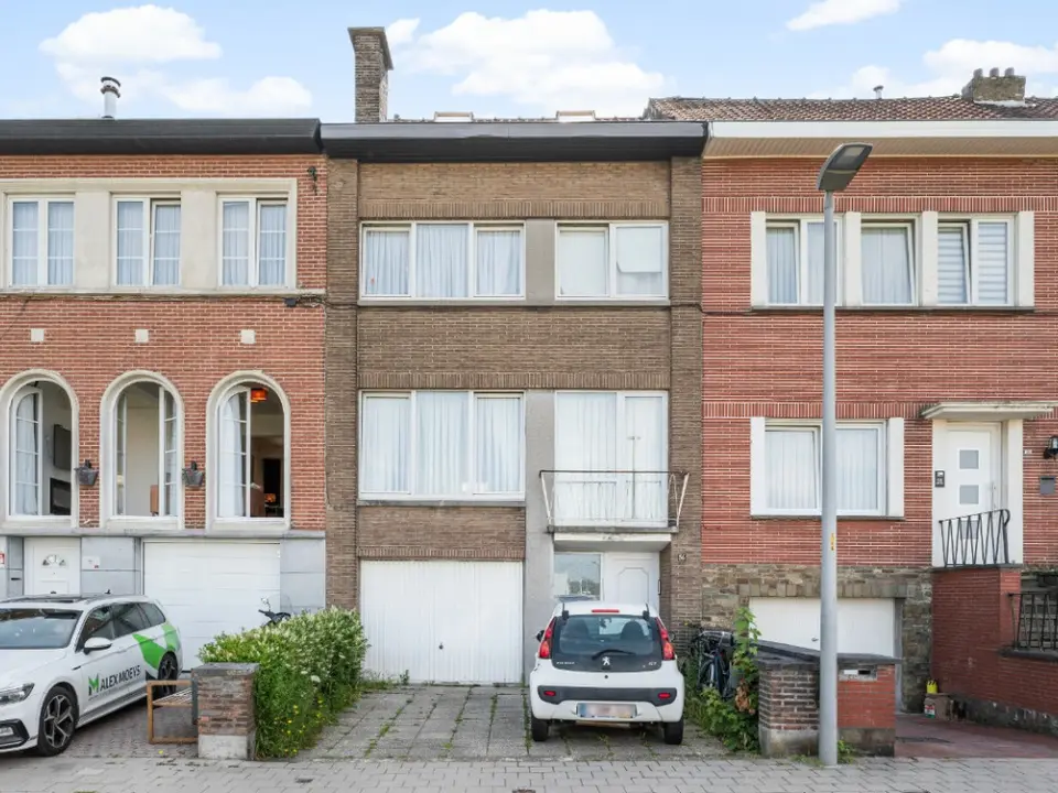 Instapklare bel-etagewoning in Machelen