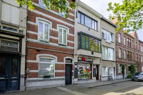 Versatile 4-bedroom house with garage in Ghent