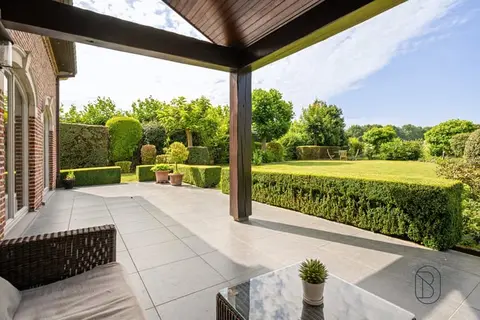 Exclusieve grote villa van 550 m² met een prachtig zicht!