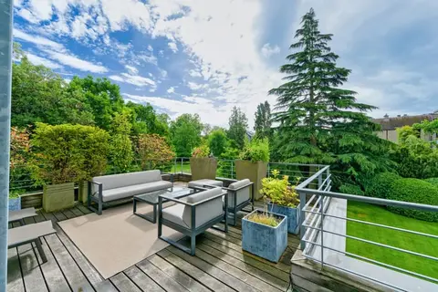 Observatoire – Stunning Corbiau triplex – 568 m²