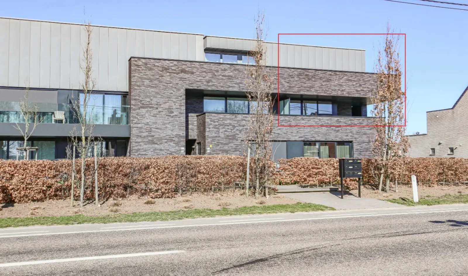 Mooi duplex appartement met ruime terrassen te Herselt.