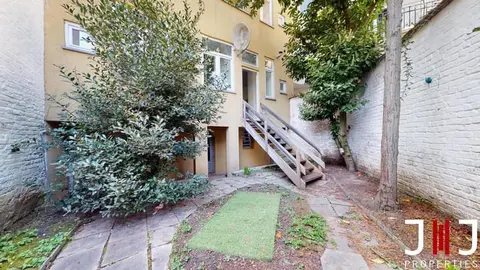 Josaphat – One-bedroom apartment with garden
