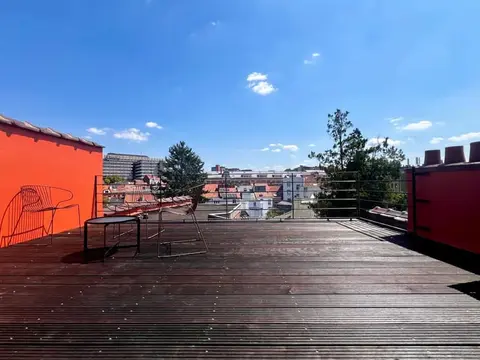 MERODE : Stunning furnished 1BR penthouse + large terrace