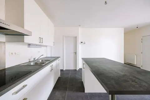 Centraal gelgen, instapklaar appartement in Temse